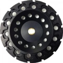 High-precision cutting disc with durable blades for industrial and manufacturing applications, optimized for sharp, efficient cuts in metal and other tough materials.