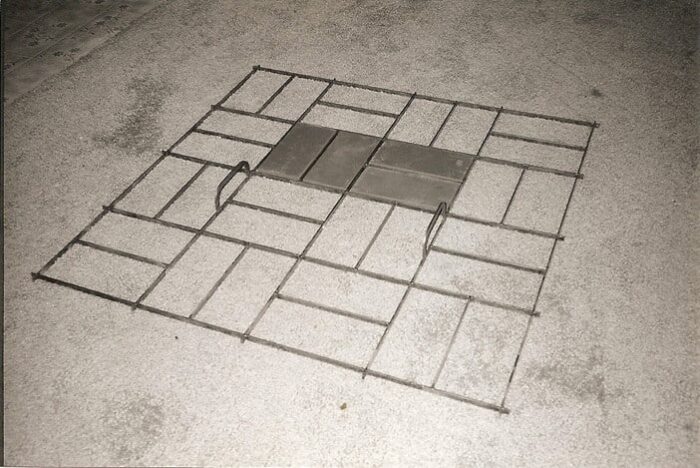 BASKET PATTERN QUARRY TILE RACK
