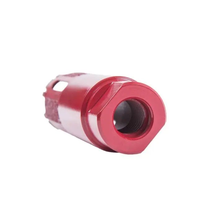Red fire sprinkler head nozzle for fire protection systems, featuring threaded connection and durable metal construction. Essential safety equipment for firefighting scenarios.